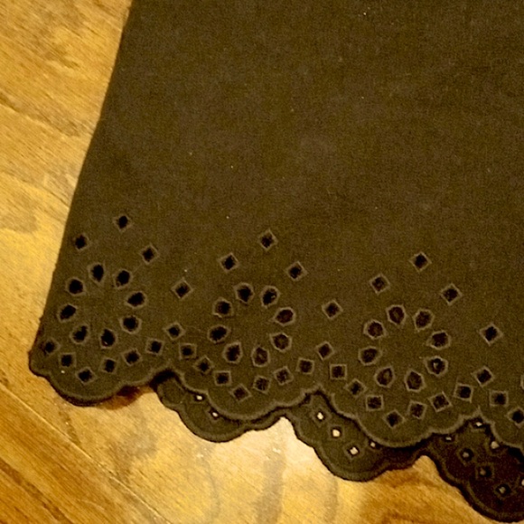 NEW Derek Lam 10 Crosby black shorts high waisted scalloped eyelet zip up size 0 - Picture 8 of 16